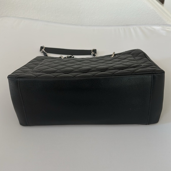 CHANEL GST  Silver Chain Black Caviar  Leather Quilted Shoulder Bag Tote - Picture 8 of 16